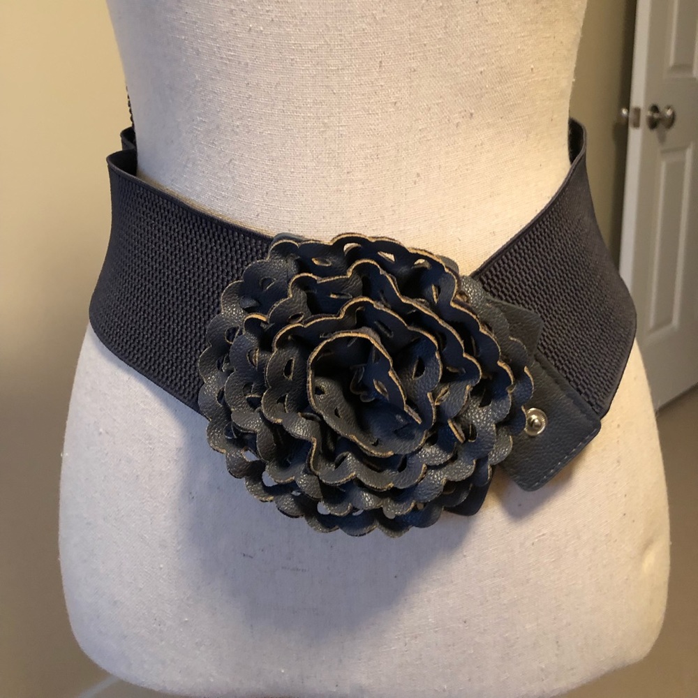Grey Flower Belt, size S/M